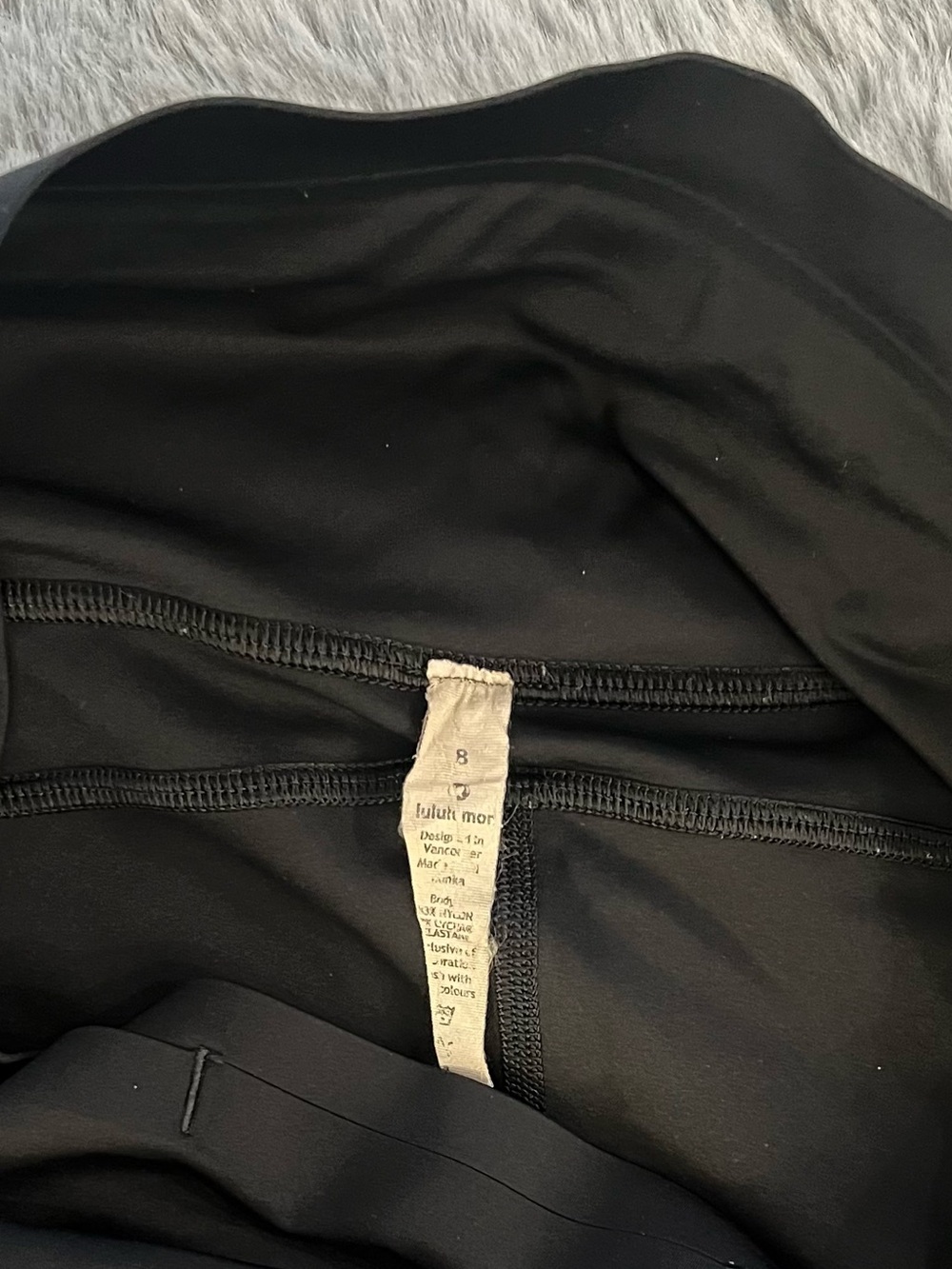 Lululemon Speed Limit High-Rise Crop 23" Black Reflective Stripe Leggings Size 8 - Picture 10 of 12